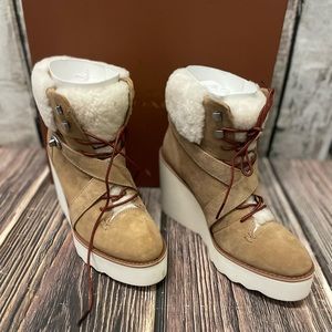 NWT! COACH Kenna Camel Wedge Booties 7.5